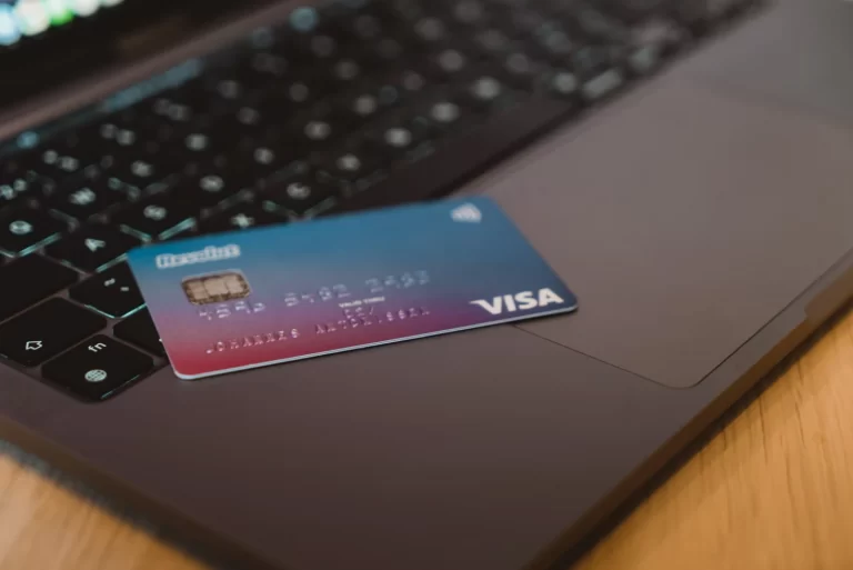 Is It Possible To Use Multiple Visa Gift Cards Online? Find Out Here