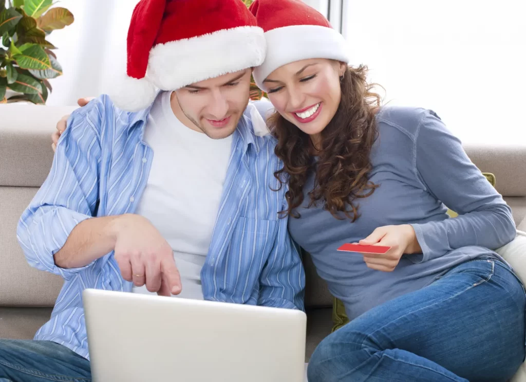 couple using gift card to pay online